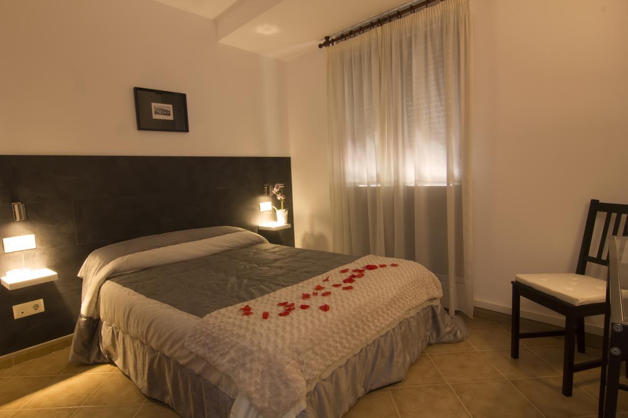 Hotel Mayno Пастрана Экстерьер фото