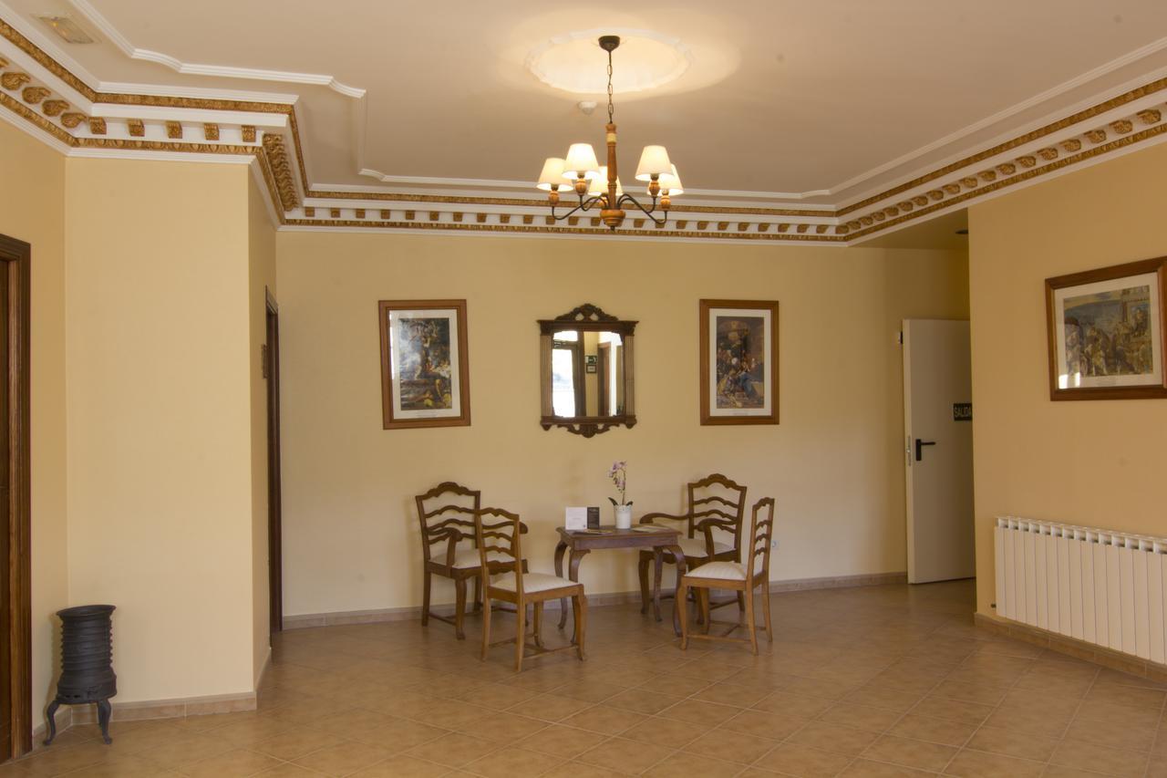 Hotel Mayno Пастрана Экстерьер фото